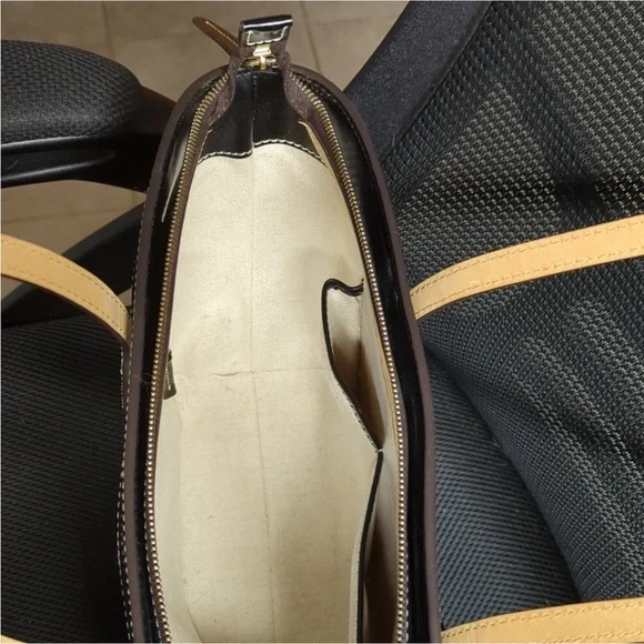 Dooney & Bourke Black Leather Tote Bag - Picture 4 of 14